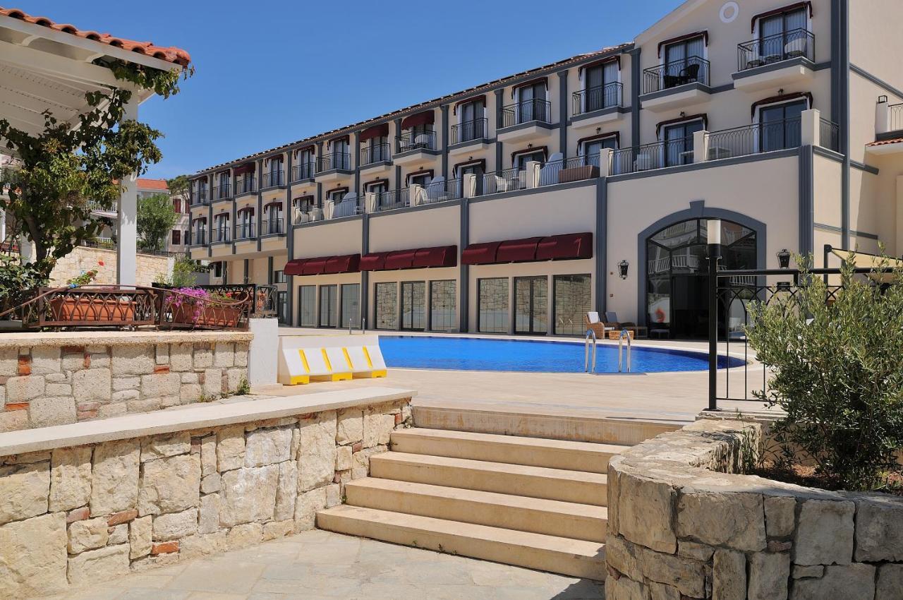 Le Ciel Hotels & Wellness Club Çeşme Exterior foto